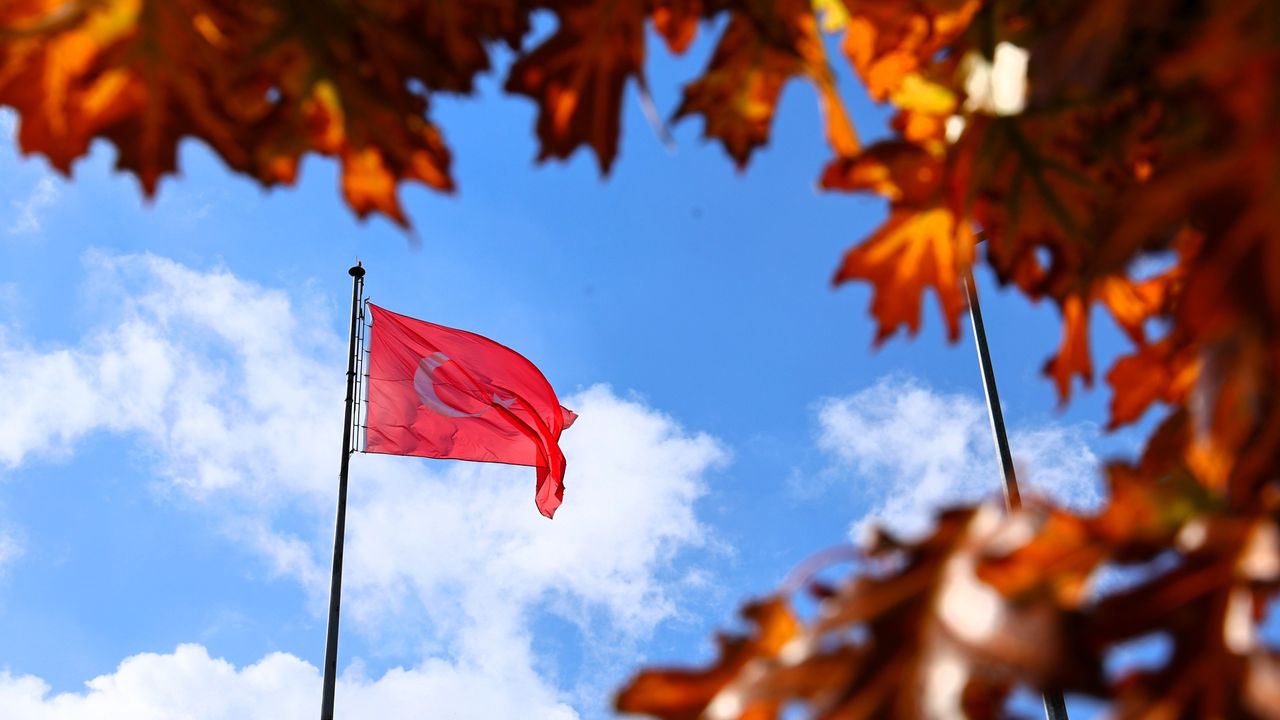 4 BİN YILLIK MAHALLE SONBAHARDA BİR BAŞKA GÜZEL