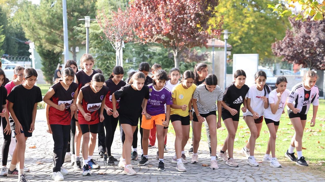 CUMHURİYET COŞKUSU SPORLA KUTLANDI