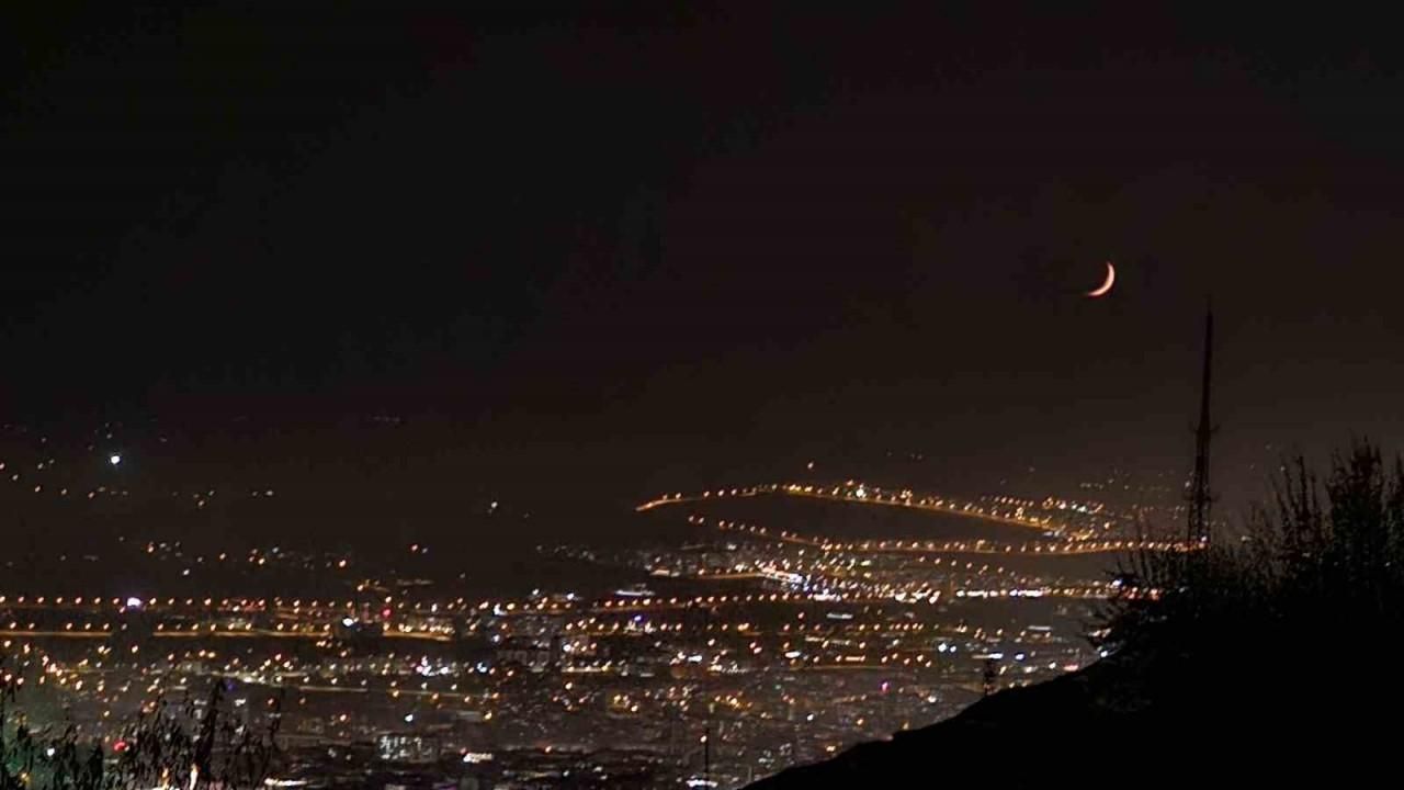 ELAZIĞ'DA HİLAL AY HAYRAN BIRAKTI