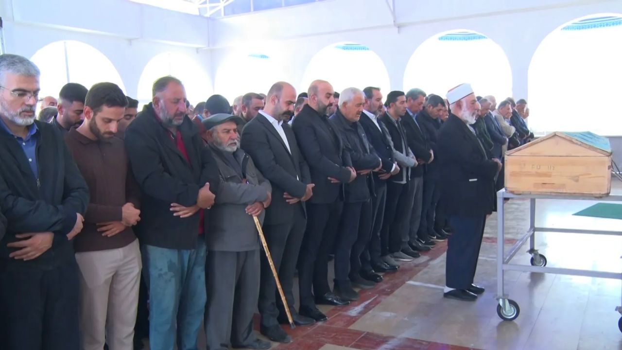 MEHMET ŞEVKİ OKUBAY SON YOLCULUĞUNA UĞURLANDI