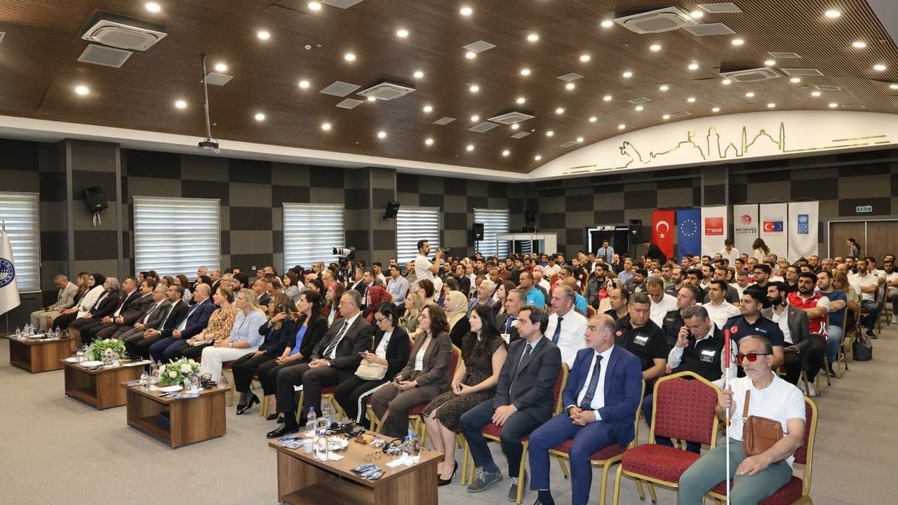 SİVİL KATILIM ZİRVESİ GERÇEKLEŞTİRİLDİ