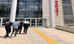 2 ZANLI JANDARMA TARAFINDAN YAKALANDI 