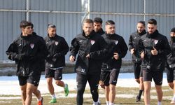 ELAZIĞSPOR'DA 7 OYUNCU GİTTİ, 5 OYUNCU GELDİ