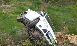 OTOMOBİL YAN YATTI: 1 YARALI