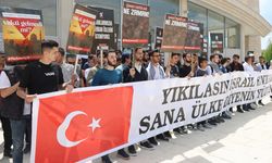 ÜNİVERSİTE ÖĞRENCİLERİ GAZZE İÇİN YÜRÜDÜ