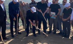 VALİ HATİPOĞLU, PALU KALESİNDE İLK KAZMAYI VURDU