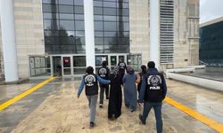 416 BİN LİRALIK ZİYNET EŞYASI ÇALAN KADIN ŞÜPHELİLER YAKALANDI