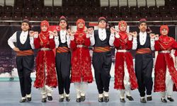 ELAZIĞ'DA HALK OYUNLARI ŞÖLENİ