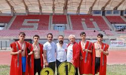 ELAZIĞLI GÜREŞCİLERDEN DERECE
