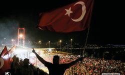 15 TEMMUZ ŞEHİTLERİNİ SAYGIYLA ANIYORUZ