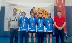BADMİNTON TAKIMI TÜRKİYE FİNALLERİNDE