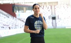 MİLLİ BOKSÖR HAZIRLIKLARINI SÜRDÜRÜYOR