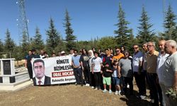 BOKSÖR KABRİ BAŞINDA ANILDI