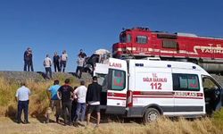 TREN KAMYONETE ÇARPTI