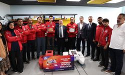 VALİ HATİPOĞLU, GENÇLERLE BİR ARAYA GELDİ
