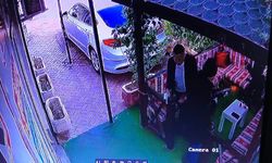ELAZIĞ'DA GAZETECİ KOCA'YA SİLAHLI SALDIRI ANI KAMERAYA YANSIDI