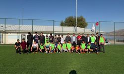 ÖĞRENCİLER VE AİLELERİ FUTBOL MAÇI YAPTI