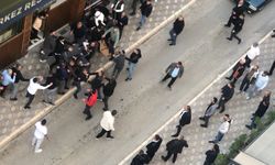 MASA VE SANDALYELER HAVADA UÇUŞTU