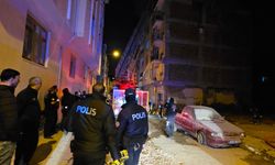 ÇATI YANGININDA 1 KİŞİ DUMANDAN ETKİLENDİ