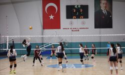 VOLEYBOL MÜSABAKALARI TAMAMLANDI