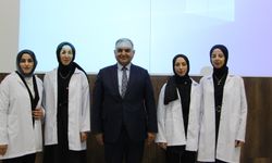 FÜ EĞİTİM FAKÜLTESİ'NDE ÖNLÜK GİYME TÖRENİ