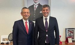 ŞAROĞLU KURULTAYIN YILDIZI OLDU: REKOR OYLA ZİRVEDE