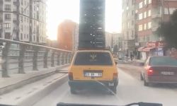SEBZE KASALARINI TAŞIRKEN TRAFİĞİ TEHLİKEYE ATTI