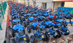 KEBAN'DA ÇİFTÇİLERE MAKİNE DAĞITILDI