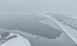 CİP BARAJ GÖLÜ'NÜN BAZI KISIMLARI BUZ TUTTU