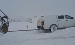 KARDA MAHSUR KALAN ARAÇLAR KURTARILDI