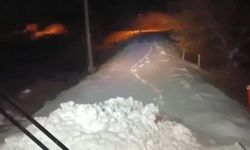 67 KÖY YOLUNU AÇMA ÇALIŞMALARI DEVAM EDİYOR