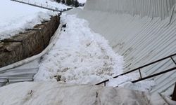 AHIRIN TAVANI ÇÖKTÜ