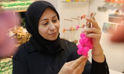 3 ÇEŞİTLE İŞE BAŞLADI, 100 ÇEŞİTLE DÜKKAN AÇTI