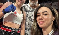 ELAZIĞLI BOKSÖR BUSE ÖZGÜR WAKO ŞAMPİYONASINDA