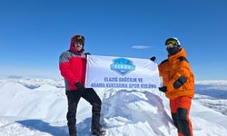 15 YAŞINDA, AKDAĞ ZİRVESİNDE