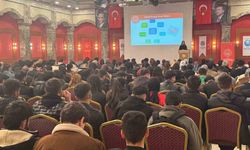 FÜ ÖĞRENCİLERİNE KADINA YÖNELİK ŞİDDETLE MÜCADELE EĞİTİMİ