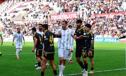 NESİNE 2. LİG: ELAZIĞSPOR: 3 - BEYKOZ ANADOLU: 1