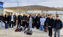 ÖĞRENCİLERE TEMEL ARAMA VE KURTARMA EĞİTİMİ VERİLDİ