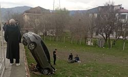 OTOMOBİL ŞARAMPOLE UÇTU: 1 YARALI