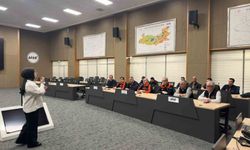 AFAD PERSONELİNE İŞARET DİLİ EĞİTİMİ