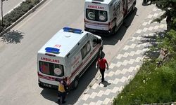 MOTOSİKLET KAZASINDA 2 KİŞİ YARALANDI
