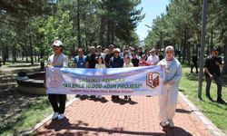 ÇOCUKLAR VE GENÇLER AİLELERİYLE BİRLİKTE YÜRÜDÜ