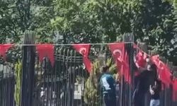 ELAZIĞ'DA ÇOCUKLARIN BAYRAK HASSASİYETİ