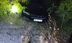 OTOMOBİL ŞARAMPOLE UÇTU