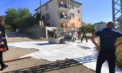 SEYİR HALİNDE İKEN ALEV ALAN ARAÇ KÜLE DÖNDÜ
