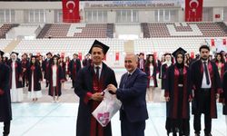FIRAT ÜNİVERSİTESİ TIP FAKÜLTESİ 38. DÖNEM MEZUNLARINI UĞURLADI