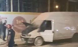 SEYİR HALİNDEKİ MİNİBÜSTE YANGIN