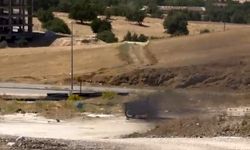 BOŞ ALANDAKİ MOTOSİKLET ALEV ALEV YANDI