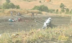 KAMYONET ŞARAMPOLE YUVARLANDI