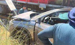 MANZARAYI ÇEKERKEN TREN KAZASINI KAYDETTİ